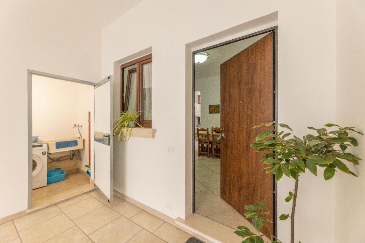 Giulio'S Apartment タヴィアーノ エクステリア 写真